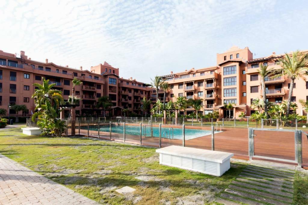 Pushe Playa Granada Beach&Golf 1 โมตริล ภายนอก รูปภาพ